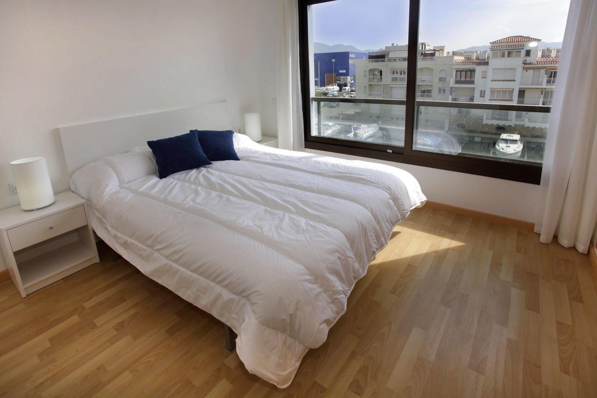 Pierre & Vacances Empuriabrava Luaran gambar