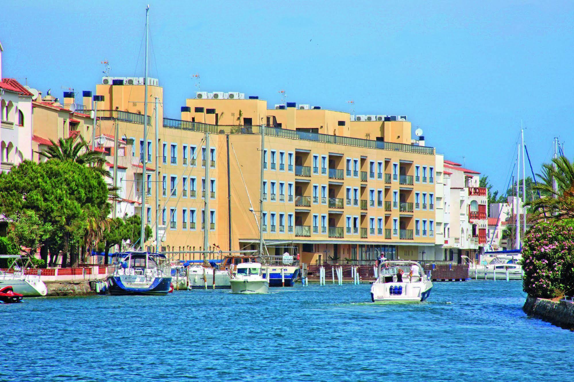 Pierre & Vacances Empuriabrava Luaran gambar
